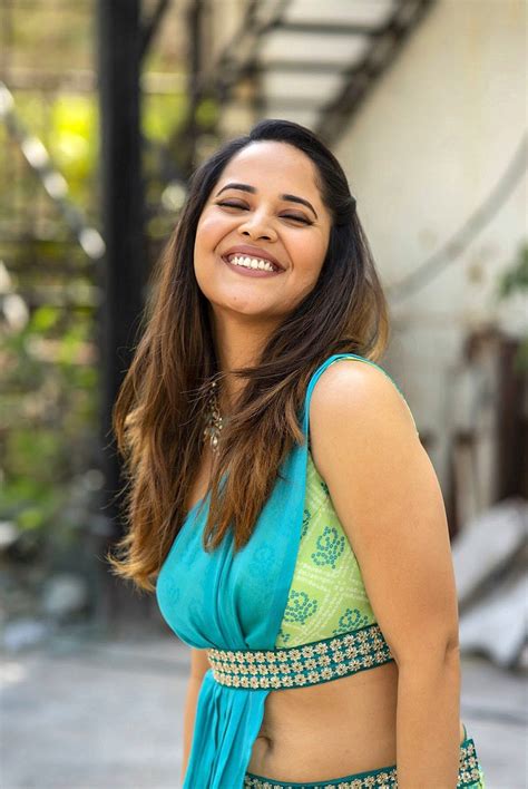 anasuya hot navel